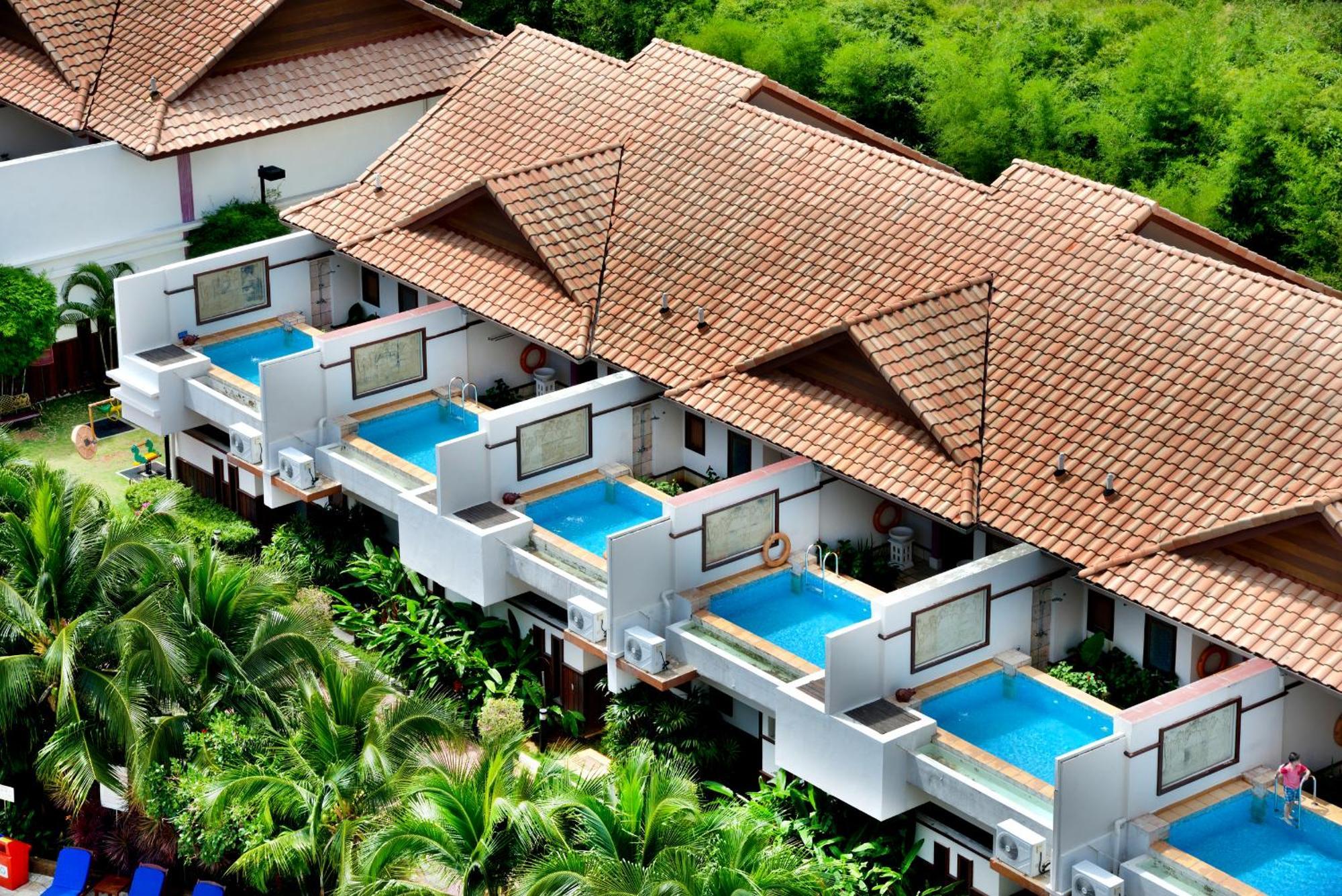 Отель Grand Lexis Порт-Диксон Экстерьер фото The Royal Paradise Hotel and Spa